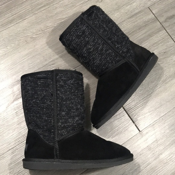 Minnetonka Black Suede and Sheepskin Fur Lined boots size 9 - Picture 1 of 11